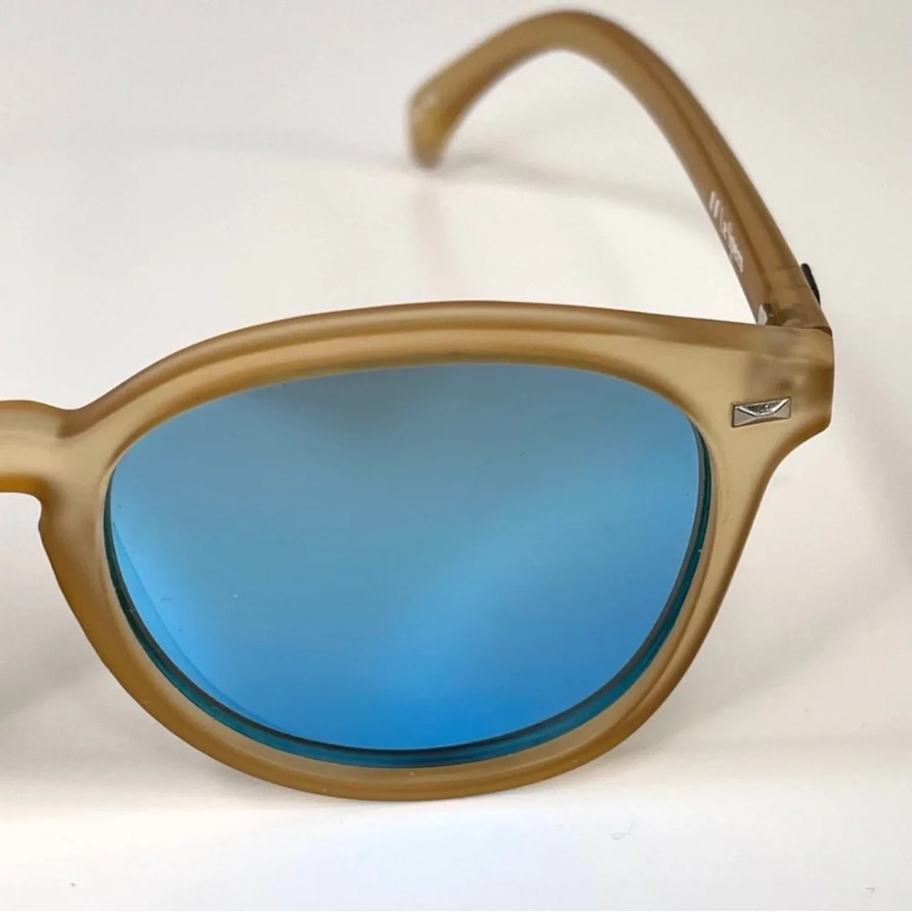 LE SPECS Bandwagon Sunglasses NEW Raw Sugar Frame With Blue Mirror Lens
